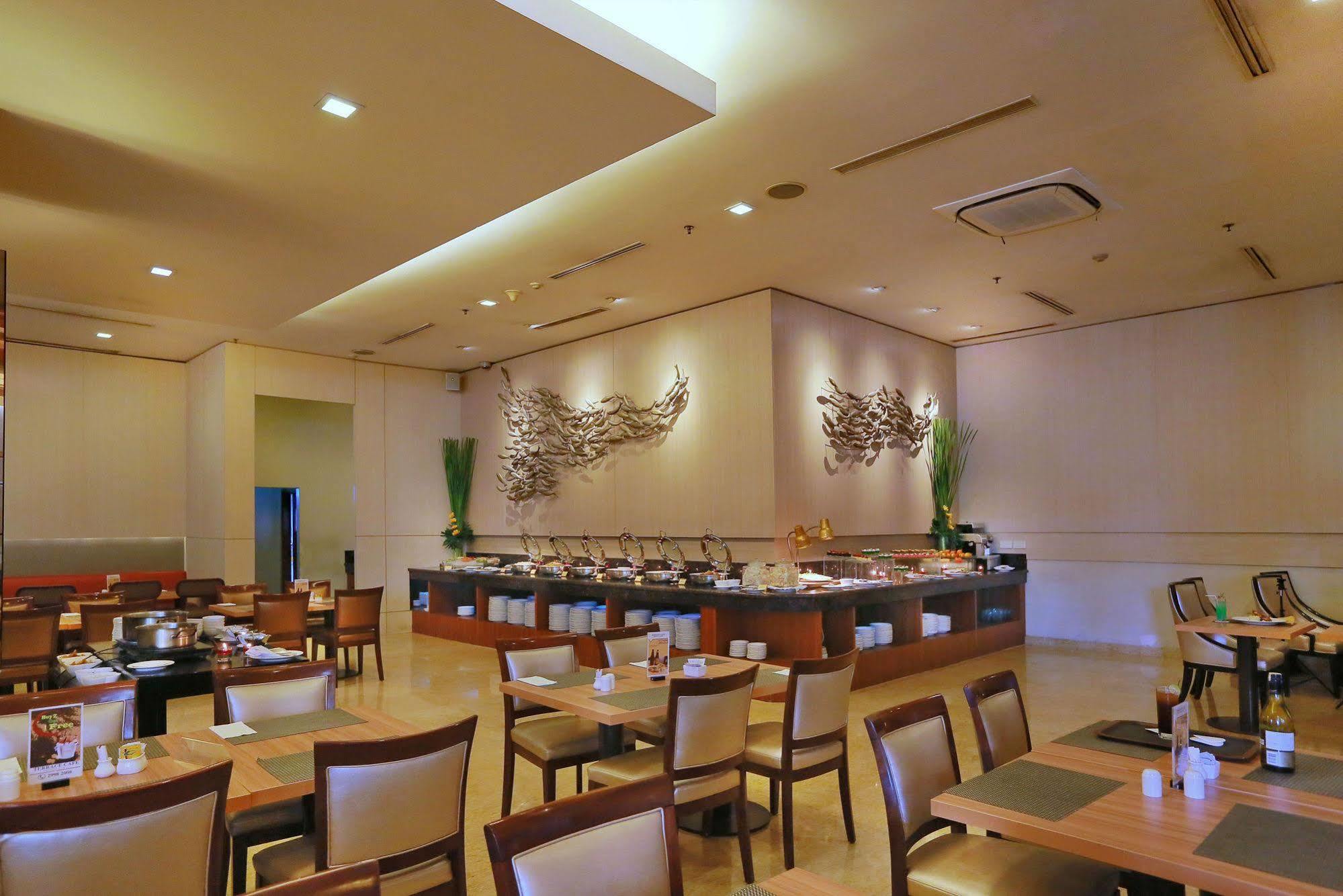 Park Hotel Cawang Jakarta Exterior photo