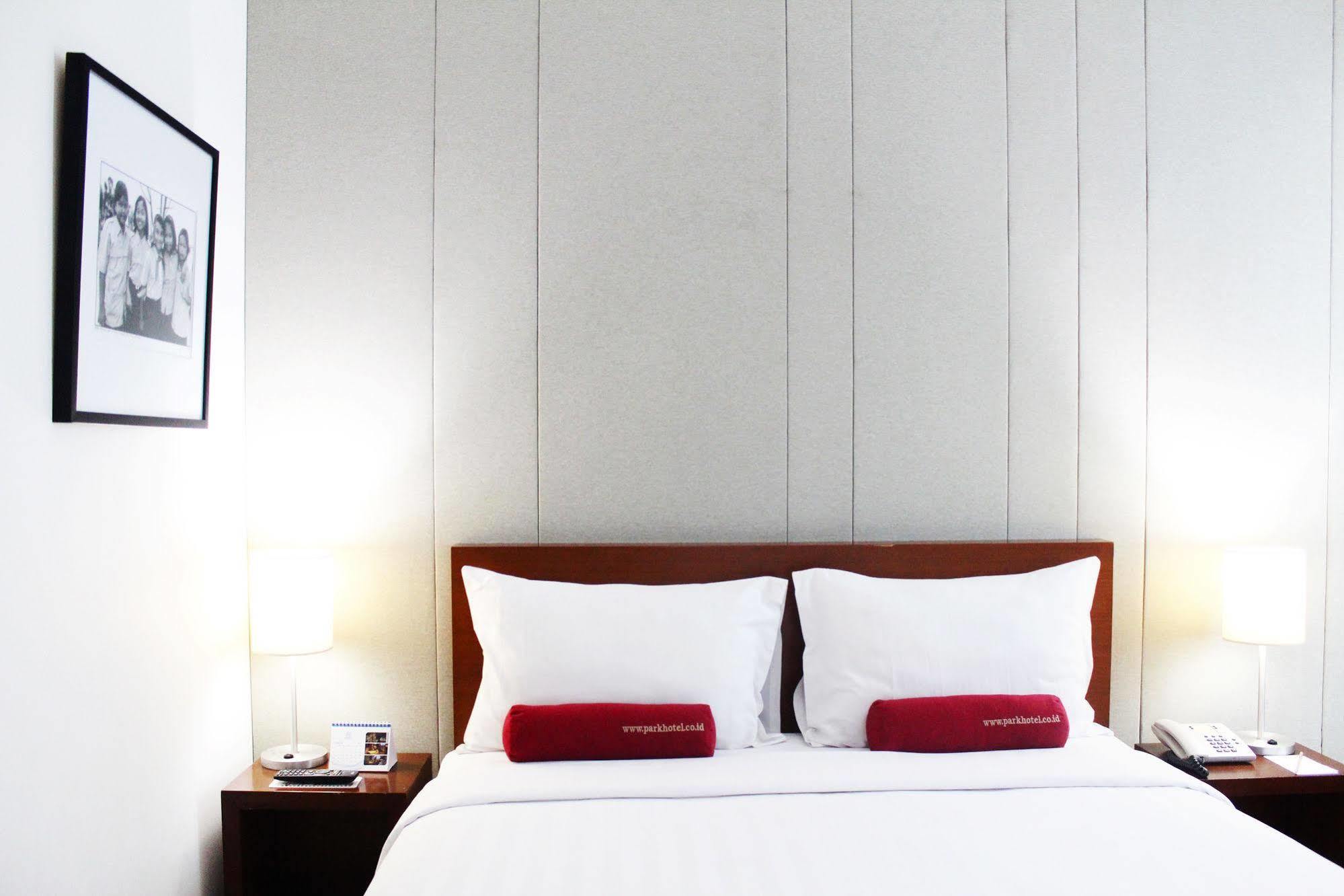 Park Hotel Cawang Jakarta Exterior photo